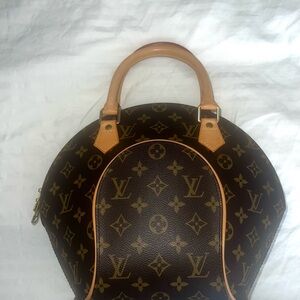 UNWORN Louis Vuitton Ellipse PM Purse
